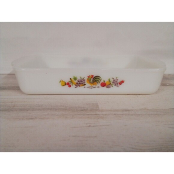 Vintage Fire King Anchor Hocking Chanticleer Rooster Casserole Dish - Picture 1 of 15